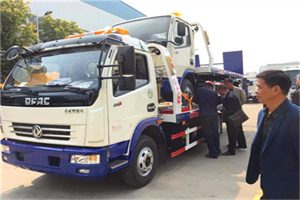 鄞州区汽车道路救援拖车价格